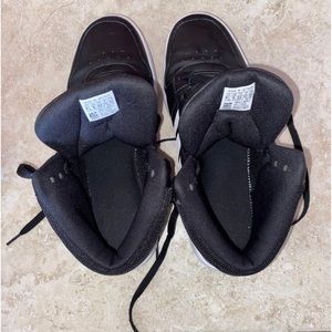 Used like new adidas hoop 2.0